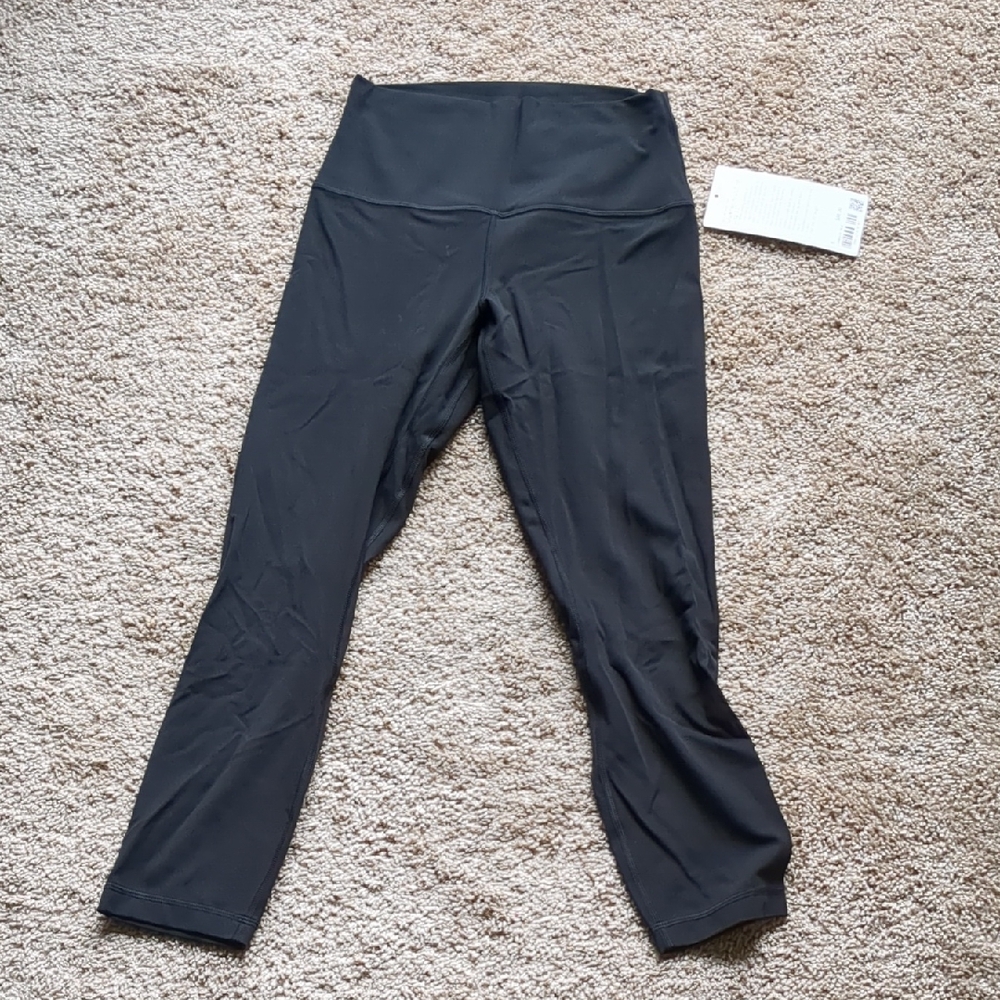 Lululemon Black Align Leggings NWT size 6